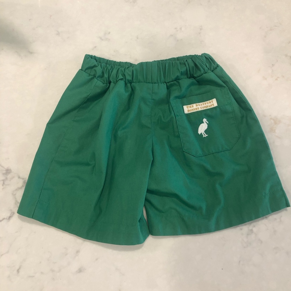 Beaufort Bonnet Company Boys Green Shorts, White Stork Size 2T